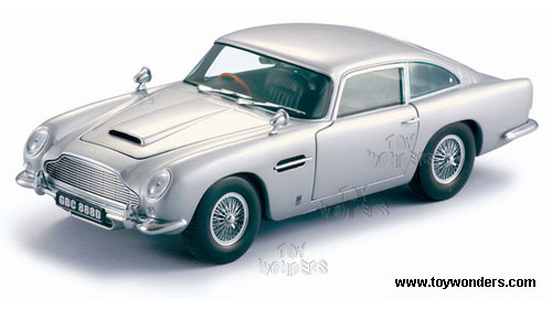 Sun Star European - Aston Martin DB5 Hard Top (1963, 1:18, Silver
