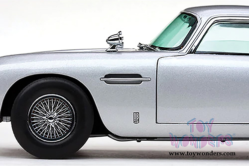 Sun Star European - Aston Martin DB5 Hard Top (1963, 1/18 scale diecast model car, Silver Grey) 1005SV
