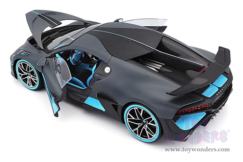BBurago - Bugatti Divo Hardtop (1/18 scale diecast model car, Blue/Matte Black) 11045BU