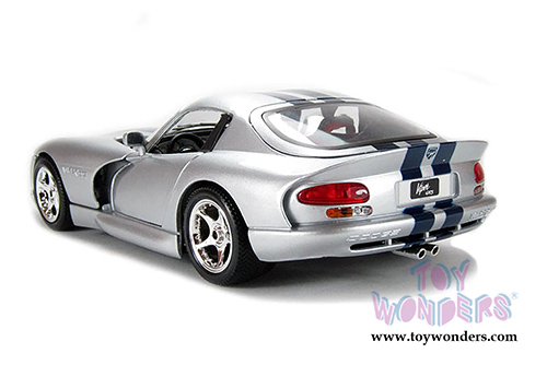 BBurago - Dodge Viper GTS Coupe Hardtop (1/18 scale diecast model car, Silver) 12041SV