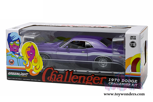 Greenlight - Dodge Challenger R/T Hemi Hard Top (1970, 1/18 scale diecast model car, Plum Purple) 12930