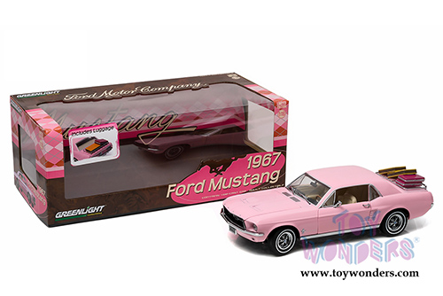 Greenlight - Ford Mustang Coupe with Luggage Rack Hard Top (1967, 1/18 scale diecast model car, Playboy Pink) 12966