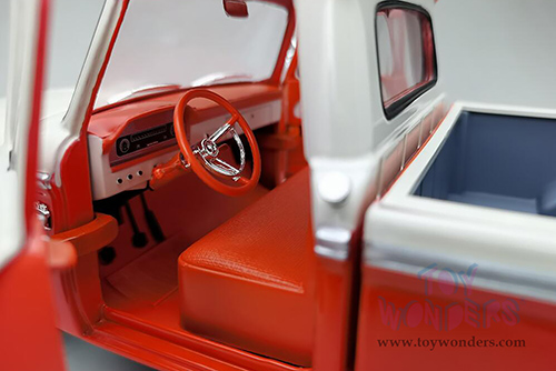 Sun Star - Ford F-100 Custom Cab Pickup (1965, 1/18 scale diecast model car, Orange/Cream) 1301