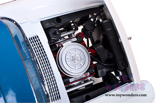 Sun Star USA - Ford Fairlane 500 Skyliner Convertible (1957, 1/18 scale diecast model car, Dresden Blue/Colonial White) 1338BU