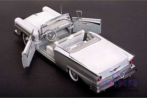 Sun Star USA - Ford Fairlane 500 Skyliner Convertible (1957, 1/18 scale diecast model car, Wood Smoke Gray/Colonial White) 1339GY