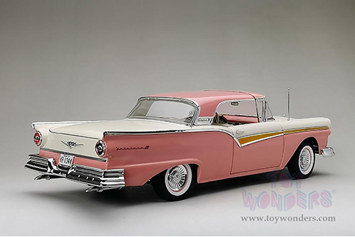 Sun Star - Ford Fairlane 500 Skyliner (1957, 1/18 scale diecast model car, Sunset Coral/Colonial White) 1344