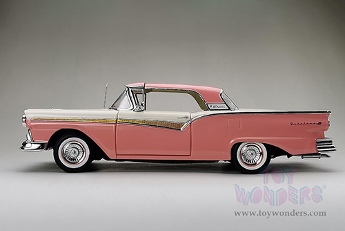 Sun Star - Ford Fairlane 500 Skyliner (1957, 1/18 scale diecast model car, Sunset Coral/Colonial White) 1344