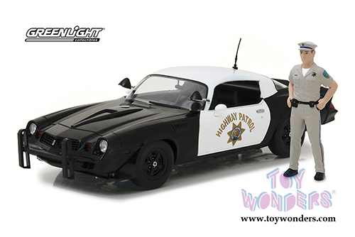 Greenlight - Chevrolet Camaro Z/28 California Highway Patrol Hardtop (CHP) with Police Officer Figurine (1979, 1/18 scale die cast model car, Black/White) 13506