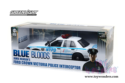 Greenlight - Jamie Reagan's Ford Crown Victoria Police Interceptor NYPD from "Blue Bloods" 2010 TV Series (2001, 1/18 scale diecast model car, White/Blue) 13513