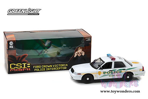 Greenlight Hollywood - CSI: Miami (2002-2012 TV Series) - Ford Crown Victoria Police Interceptor Miami-Dade Police (2003, 1/18 scale diecast model car, White) 13514