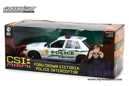 Greenlight Hollywood - CSI: Miami (2002-2012 TV Series) - Ford Crown Victoria Police Interceptor Miami-Dade Police (2003, 1/18 scale diecast model car, White) 13514