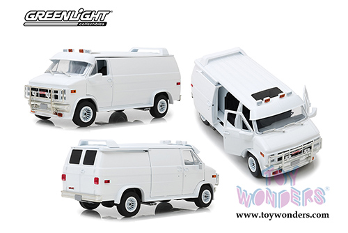 Greenlight -  GMC&reg; Vandura Custom (1983, 1/18 scale diecast model car, White) 13522