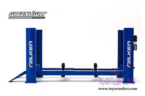 Greenlight - Adjustable Four-Post Lift - Falken Tires (1/18 scale) 13553
