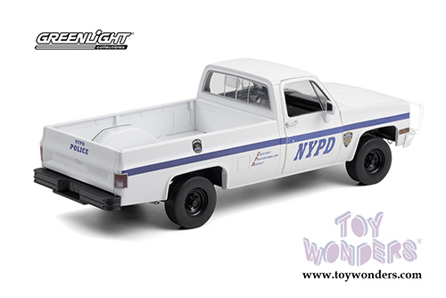 13561 Greenlight 1984 Chevrolet CUCV M1008 New York City Police Department model diecast car