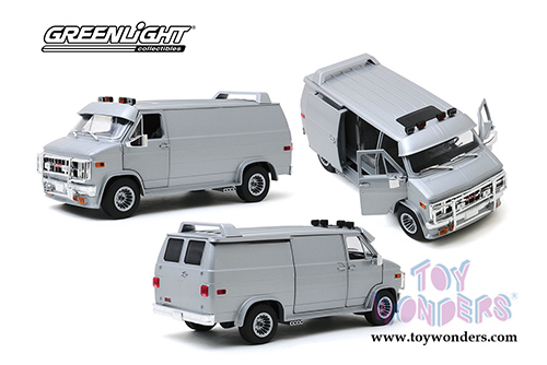 Greenlight -  GMC&reg; Vandura Custom (1983, 1/18 scale diecast model car, Silver Metallic) 13568