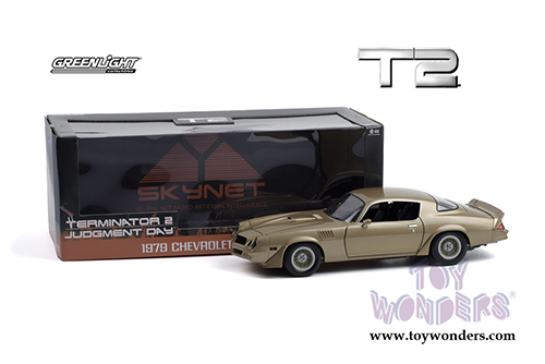 Greenlight  - Chevrolet&reg; Camaro Z/28&reg; Hardtop - Terminator 2: Judgement Day (1991 Movie)(1979, 1/18 scale diecast model car, Gold) 13573