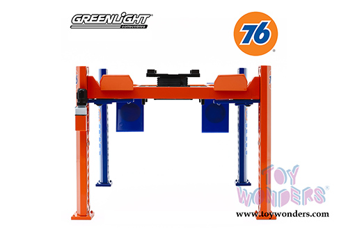 Greenlight - Adjustable Four-Post Lift - Union 76 (1/18 scale) 13579