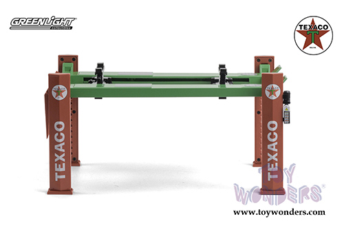Greenlight - Adjustable Four-Post Lift - Texaco (1/18 scale) 13590