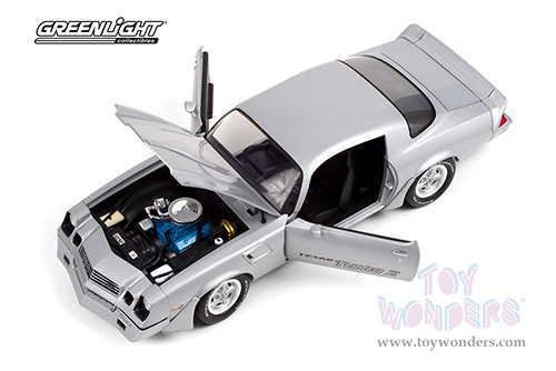 13594 Greenlight 1981 Chevrolet Z28 Yenko Turbo Z Hardtop diecast model car