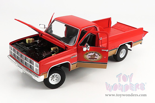 13612 Greenlight 1982 GMC K-2500 Sierra Grande diecast model car