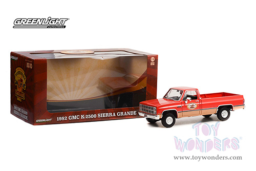 13612 Greenlight 1982 GMC K-2500 Sierra Grande diecast model car