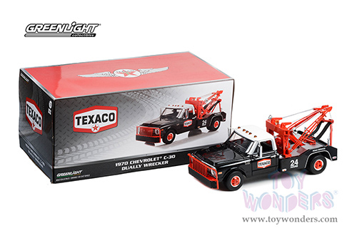 Greenlight - Chevrolet&reg; C-30 Dually Wrecker "Texaco 24 Hour Road Service" (1970, 1/18 scale diecast model car, Black/White top) 13625