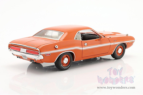 13630 Greenlight 1970 Dodge Challenger R/T Hardtop diecast model car