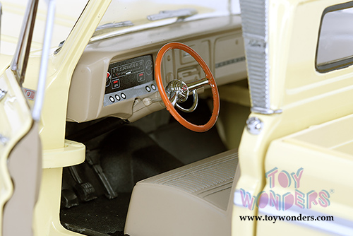 Sun Star USA - Chevy C-10 Style Side Pickup (1965, 1/18 scale diecast model car, Yellow) 1364