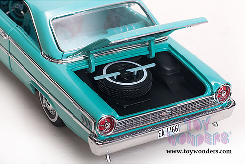 Sun Star USA - Ford Galaxie 500/XL Hard Top (1963, 1/18 scale diecast model car, Peacock Blue) 1466