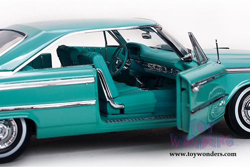 Sun Star USA - Ford Galaxie 500/XL Hard Top (1963, 1/18 scale diecast model car, Peacock Blue) 1466