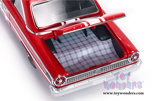 Sun Star USA - Ford Galaxie 500/XL #15 B. Williams/M. Steele Goodwood Revival 2011 St. Mary’s Trophy Race (1963, 1/18 scale diecast model car, Red/White) 1472