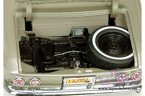 Sun Star - Chevrolet Corvair Coupe Hardtop (1963, 1/18 scale diecast model car, Autumn Gold) 1485