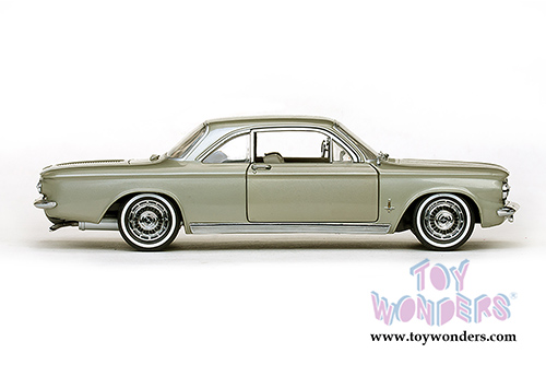 Sun Star - Chevrolet Corvair Coupe Hardtop (1963, 1/18 scale diecast model car, Autumn Gold) 1485