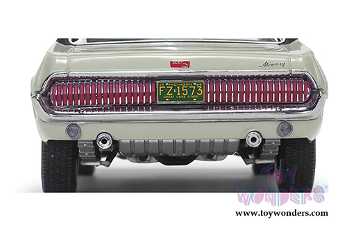 Sun Star - Mercury Cougar XR7G Hardtop (1968, 1/18 scale diecast model car, Seafoam Green) 1573