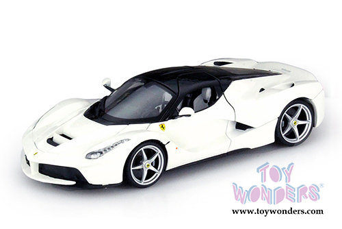 BBurago Ferrari Race & Play - LaFerrari Hard Top (1/18 scale diecast model car, White) 16001W