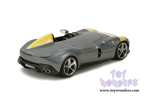 BBurago Ferrari Race & Play - Ferrari Monza SP1 (1/18 scale diecast model car, Gray) 16013GY