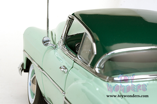 Sun Star USA - Chevy Bel Air Hard Top (1953, 1/18 scale diecast model car, Green) 1604