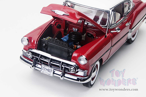 Sun Star - Chevrolet® Bel Air® Coupe Hardtop (1953, 1/18 scale diecast model car, Target Red) 1607