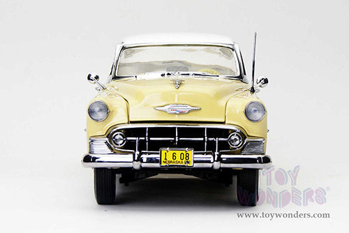 Sun Star - Chevrolet&reg; Bel Air&reg; Coupe Hardtop (1953, 1/18 scale diecast model car, Sun Gold) 1608