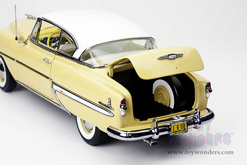 Sun Star - Chevrolet&reg; Bel Air&reg; Coupe Hardtop (1953, 1/18 scale diecast model car, Sun Gold) 1608