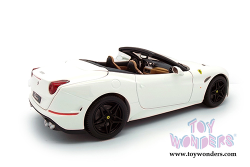 BBurago Signature Series - Ferrari California Open Top (1/18 scale diecast model car, White) 16904W