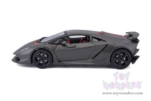 BBurago - Lamborghini Sesto Elemento (1/24 scale diecast model car, Grey) 18-21061GY