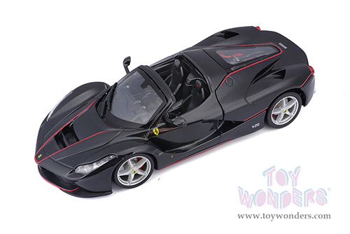 BBurago Ferrari Race & Play - Ferrari F70 Aperta (1/24 scale diecast model car, Black) 18-26022BK