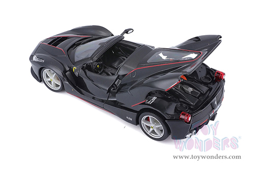 BBurago Ferrari Race & Play - Ferrari F70 Aperta (1/24 scale diecast model car, Black) 18-26022BK