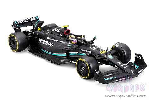 Bburago Formula Racing - Mercedes AMG Petronas F1 Team #44 Lewis Hamilton with Driver Formula One F1 W14 E Performance (2023) (1/24 scale diecast model car, Black) 18-28028/44