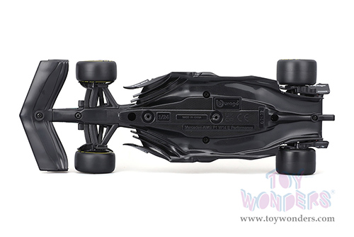 Bburago Formula Racing - Mercedes AMG Petronas F1 Team #63 George Russell with Driver Formula One F1 W14 E Performance (2023) (1/24 scale diecast model car, Black) 18-28028/63A