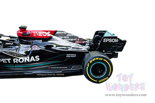 BBurago - Mercedes AMG F1 W12 E Performance Formula 1 (2021) (1/43 scale diecast model car, Silver/Turquoise) 18-38038HAMI