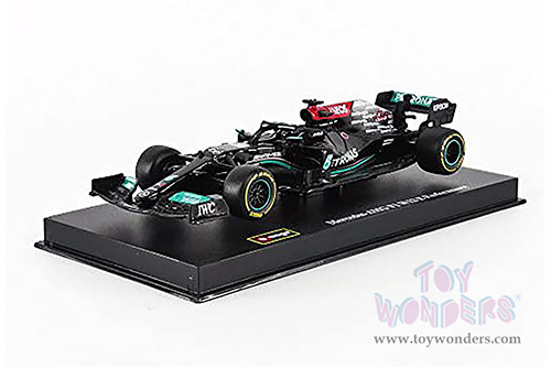 BBurago - Mercedes AMG F1 W12 E Performance Formula 1 (2021) with driver (1/43 scale diecast model car, Black/Turquoise) 18-38058HAMI