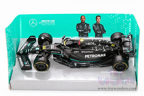Bburago Formula Racing - Mercedes AMG Petronas F1 Team #44 Lewis Hamilton Formula One F1 W14 E Performance (2023) (1/43 scale diecast model car, Black) 18-38080/44