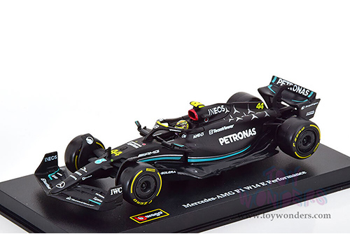 Bburago Formula Racing - Mercedes AMG Petronas F1 Team #44 Lewis Hamilton with Driver Formula One F1 W14 E Performance (2023) (1/43 scale diecast model car, Black) 18-38081/44